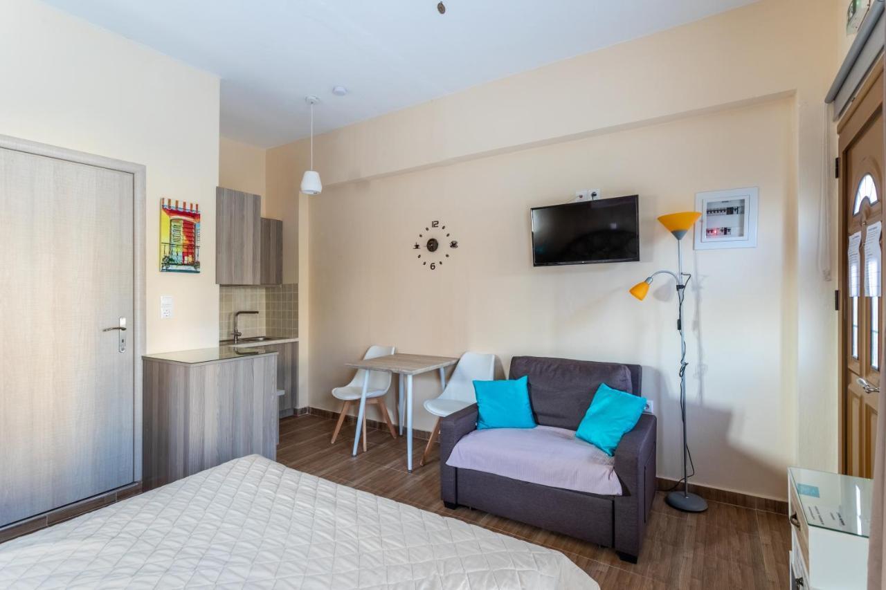 Cosy Studio In Stoupa Bagian luar foto